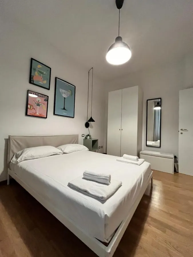 Myhome Cola Montano Milano