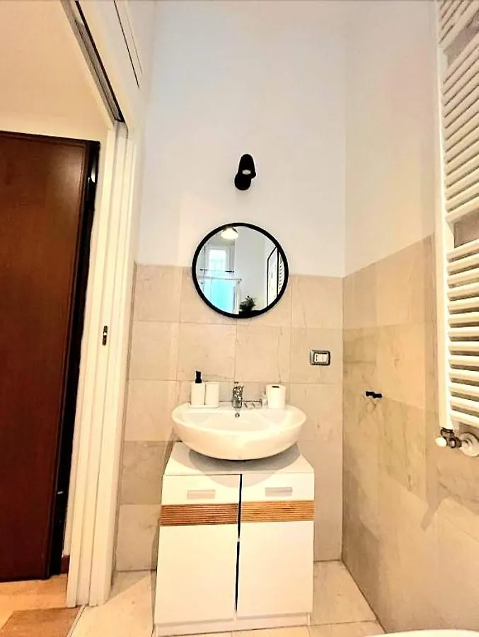 Myhome Cola Montano Milan